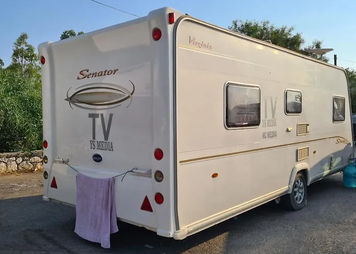 Caravan Lara1